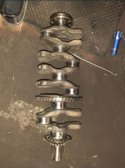 Коленвал на Камри