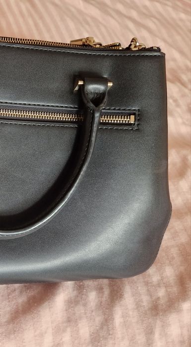 Чанта GUESS черна