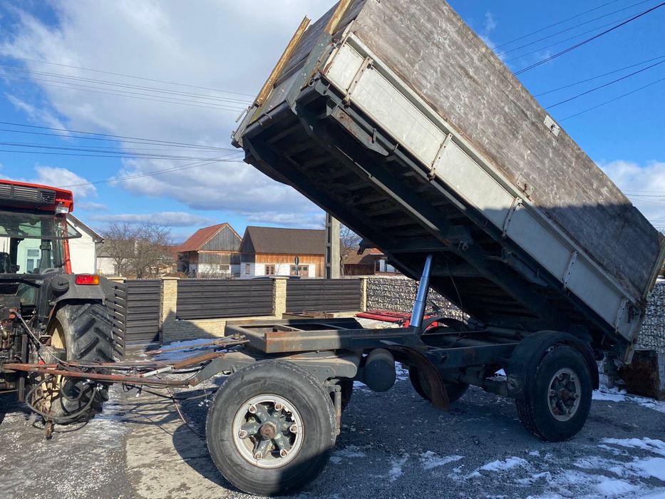 Remorca basculabila pe 3 parti 12 tone