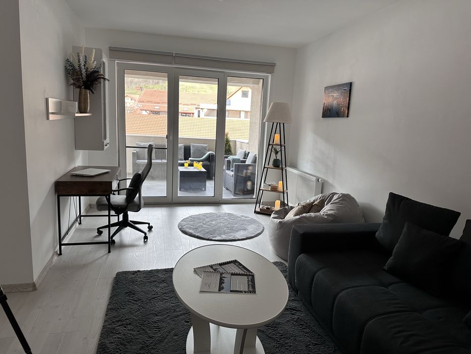 De vanzare Apartament 2 camere mobilat Maurer Residence