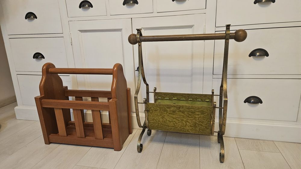 Suport reviste cărți vintage