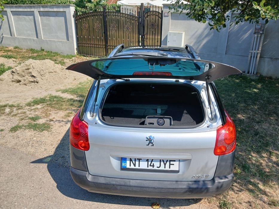 Peugeot 207 1.4 benzină