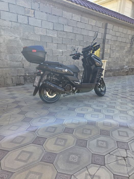 Продам мопед скутер срочно