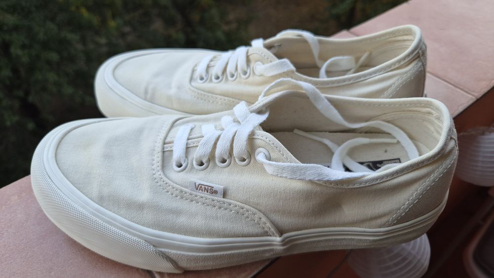 Дамски кецове Vans