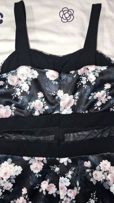 Rochie cu bustieră integrată