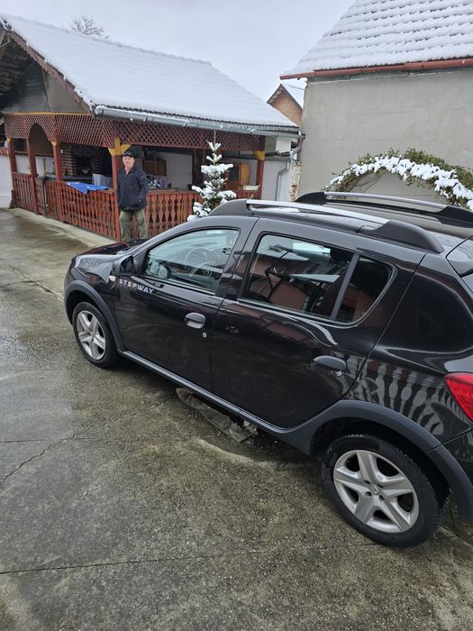 Se vinde dacia sandero stepway. 2