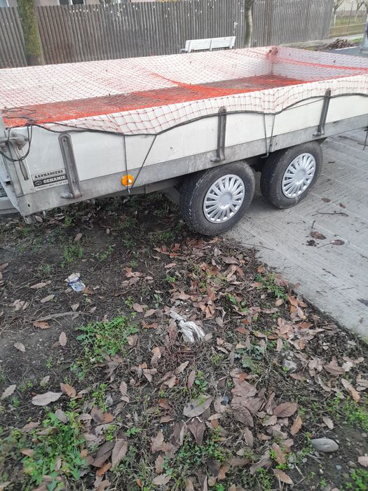 Vind remorca  doua axe din aluminiu