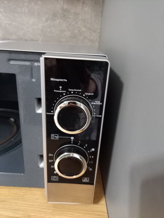 Микроволновая печка  бу.