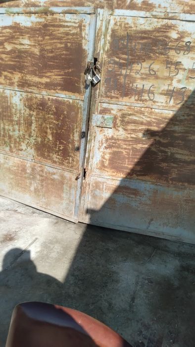 Продаётся гараж.