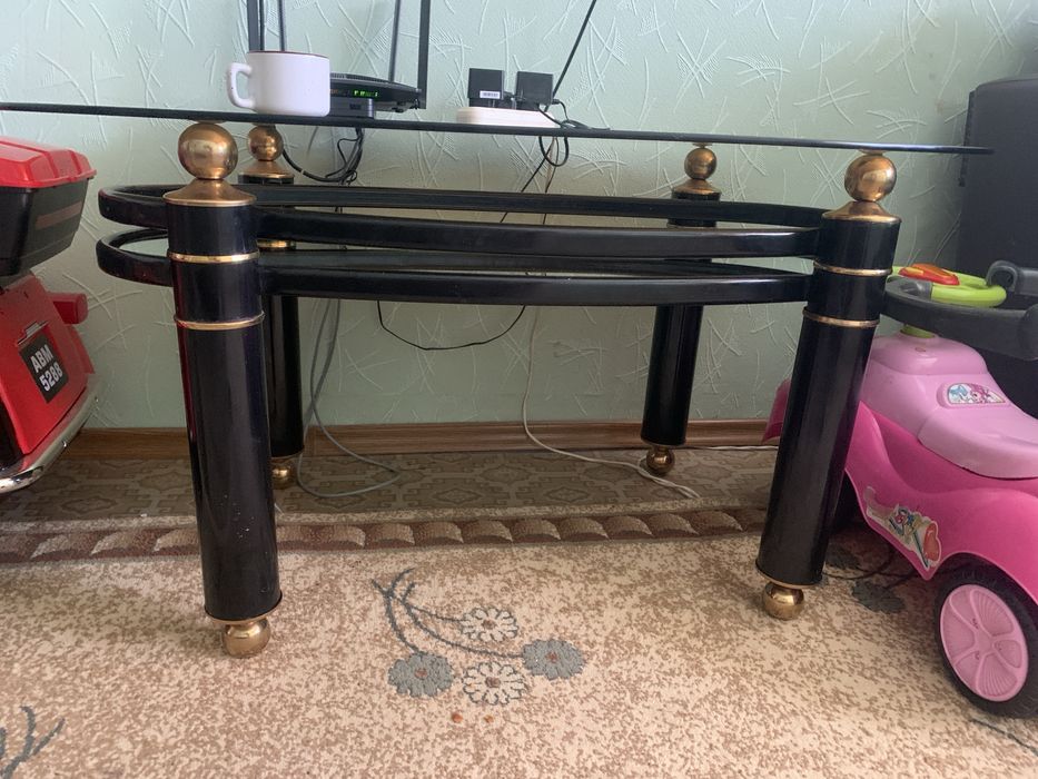 Журнальный стол