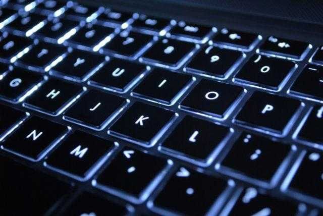 2025 ASUS Vivobook 17.3"FHD IPS, Core 7 150U, 16GB, 512GB SSD