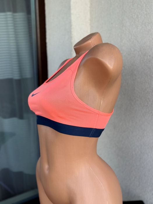 Спортно бюстие Nike Dri-Fit - размер XS, Отлично състояние