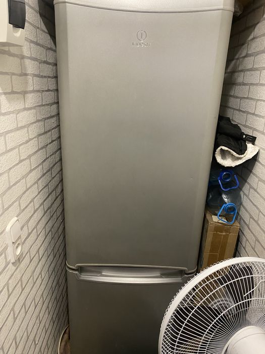 Холодильник б/у не работает