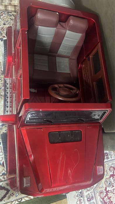 Машинка электрокар