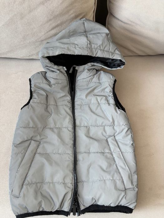 Продам жилетку для мальчика или девочки