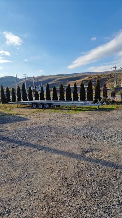 Trailer 8,5m DE ÎNCHIRIAT Platformă auto două poziții remorca remorci