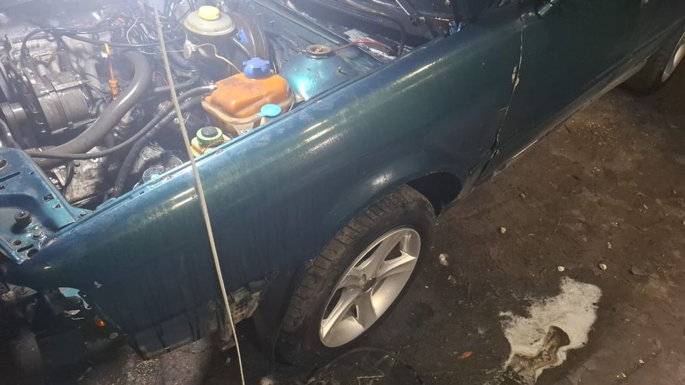 Ауди 80 по запчастям