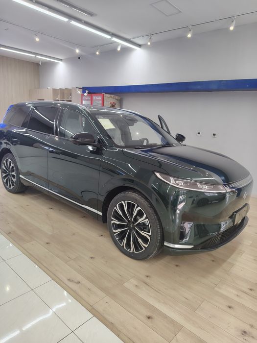 DONGFENG 008 gibrid 200km 2025 ultra yashil/qora