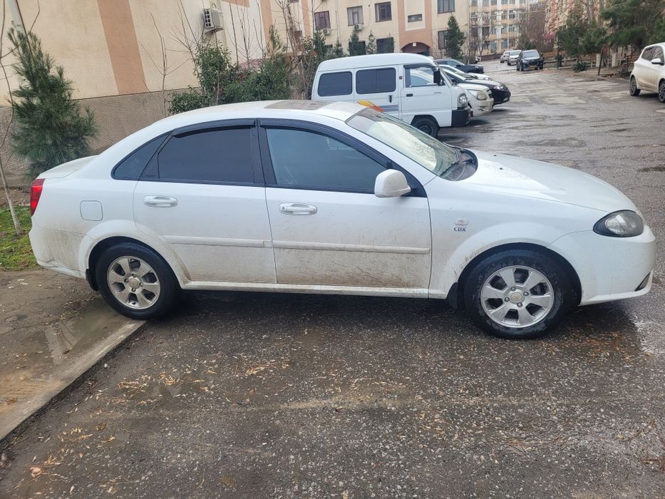 Gentra 2017 yil avtomat karobka.