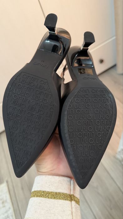 Pantofi decupati Liu Jo