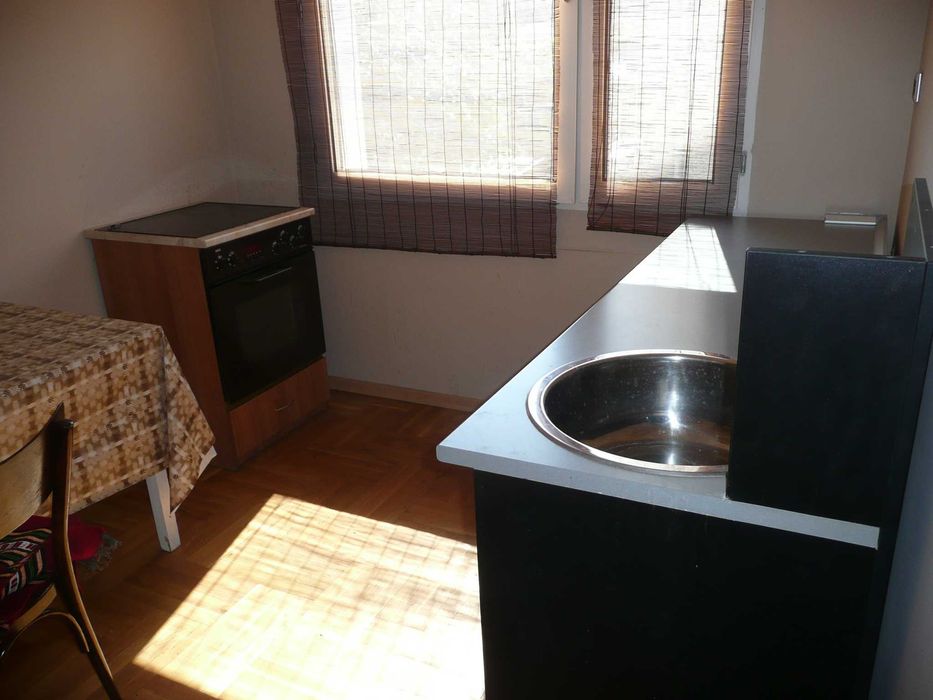 Продава се Къща в Перник, Байкушева махала - 380 кв.м за 470 €/кв.м - Снимка #6