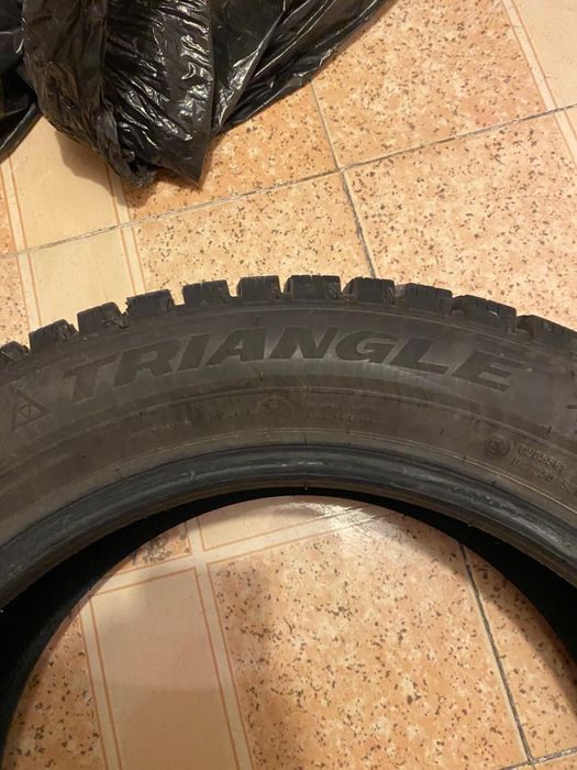 Triangle 215 55 R17 шипованные комплект
