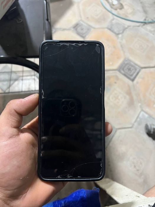 Pocco x3pro sotiladi