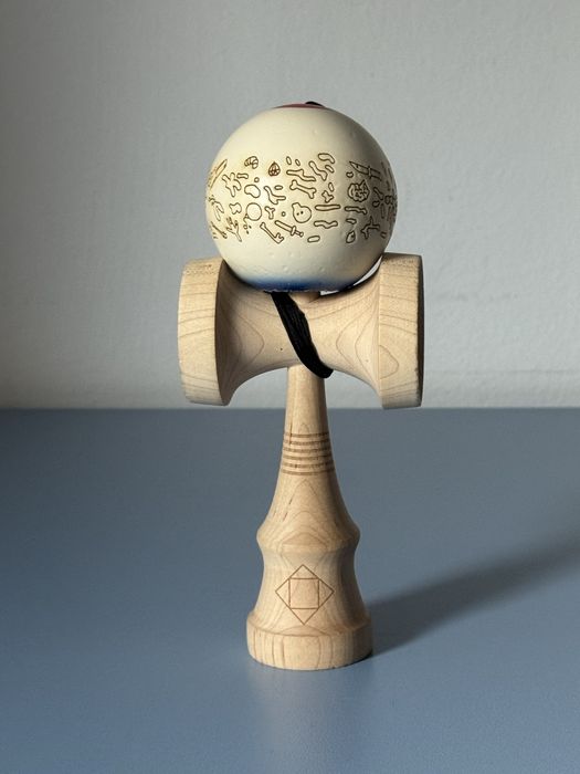 Vand Kendama Lotus + Okendama in stare buna