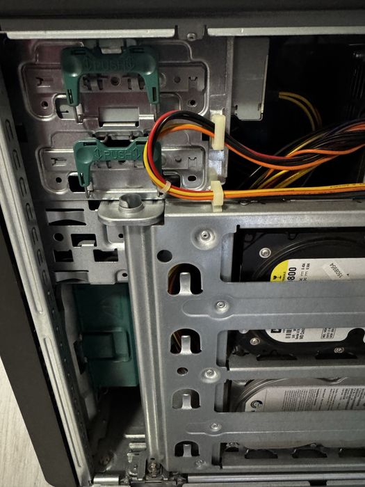 Компютър FUJITSU ESPRIMO P5730 E85+