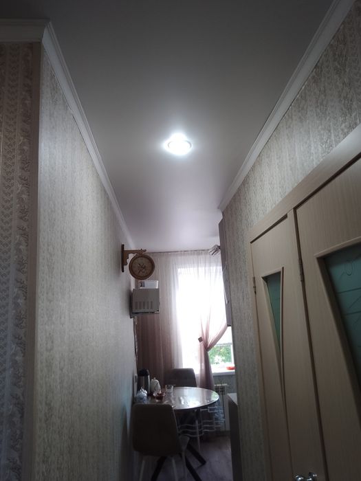 Продам 2-комнатную /Нарык-базар/