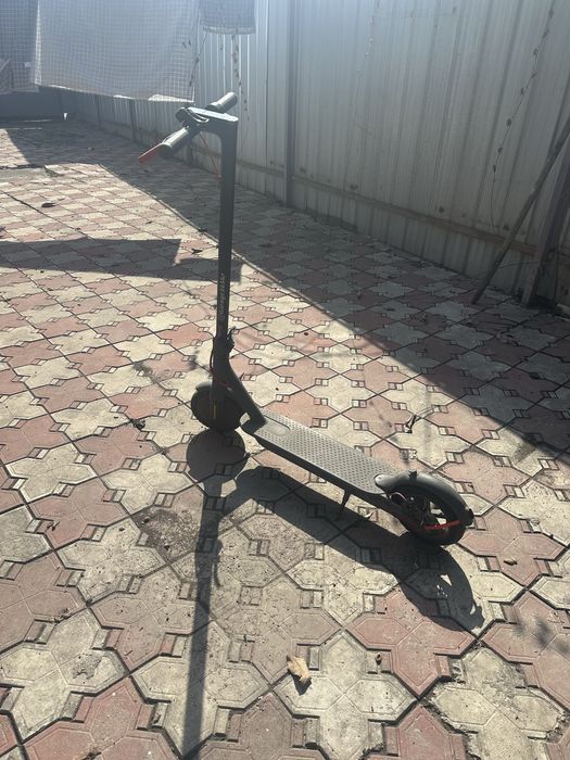 Электросамокат xiaomi 365 pro