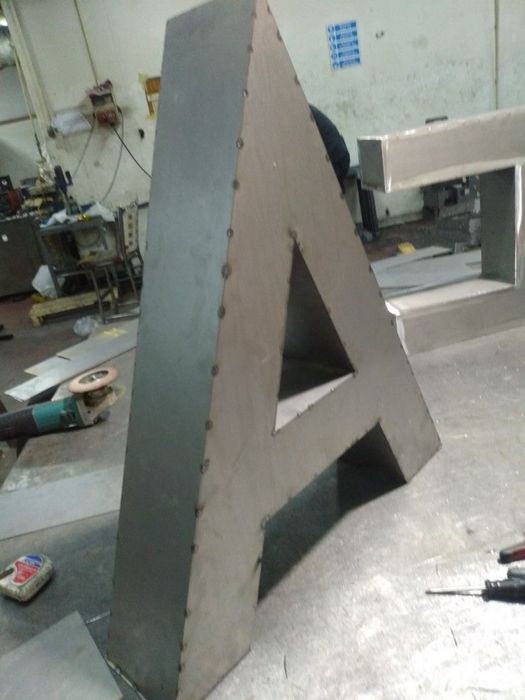 Лазерный резка метал