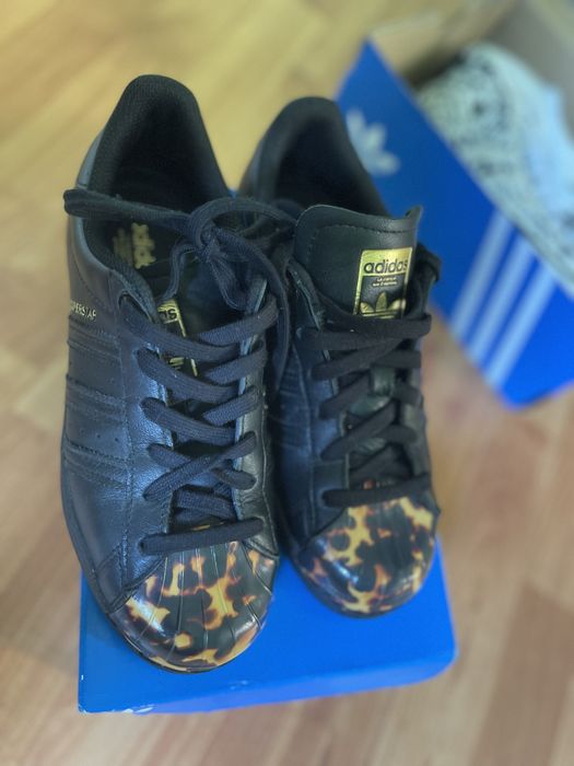 Adidas superstar