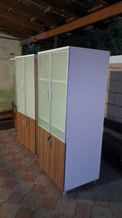 2 шкафа, подойдет для офиса и дома