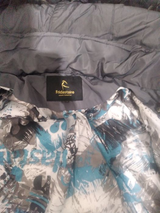 Срооочно. Куртка синтефон.44-46 размер.