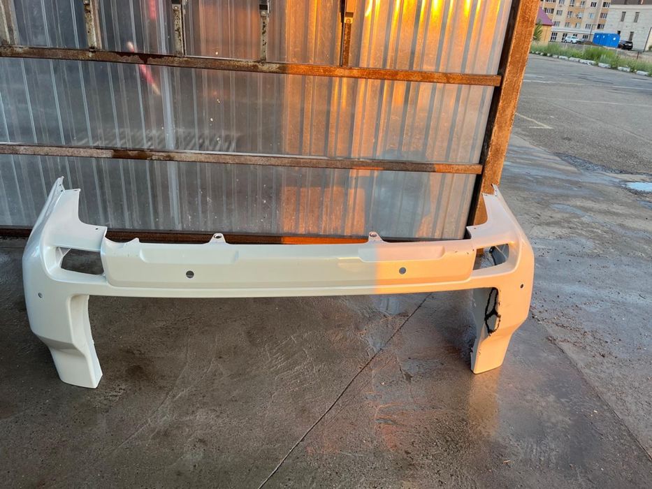 Бампер задний Прада 150 оригинал