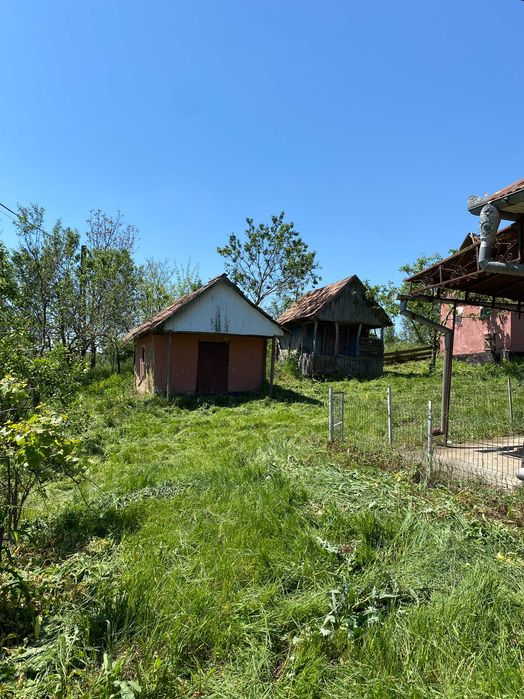Casă de vânzare la țară + teren generos – zonă liniștită, aproape de natură – comuna Buza, jud. Cluj