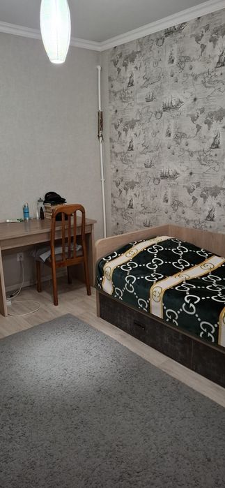 Продам 3к. квартиру на 8 мкр.