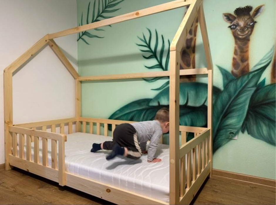 Pat casuta Montessori + saltea