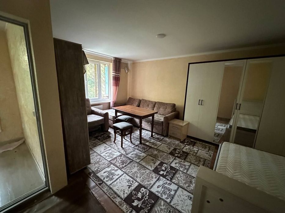 Сдается 1-комнатная квартира на кадышева