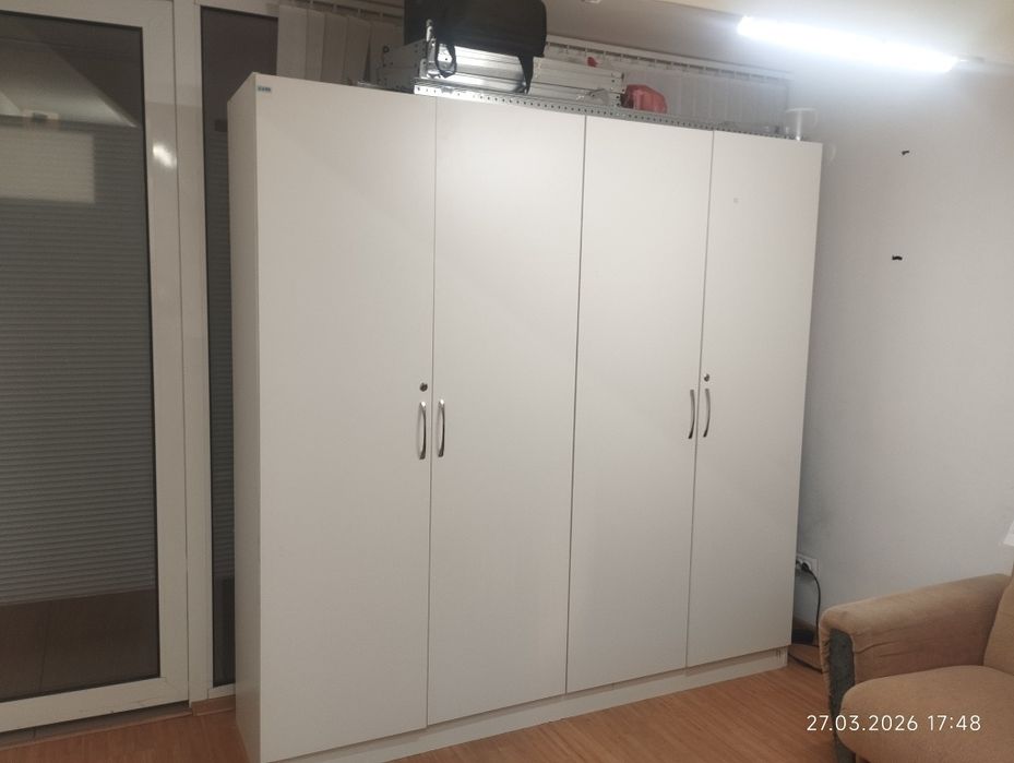 Большой внутри 10 полок