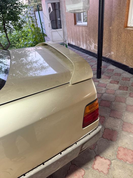 Спойлер мерседес w124 оригинал