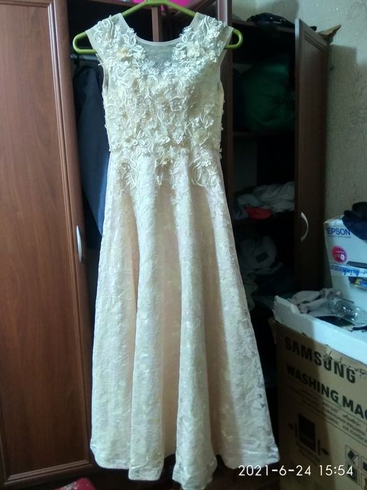 Продам очень красивое платье!