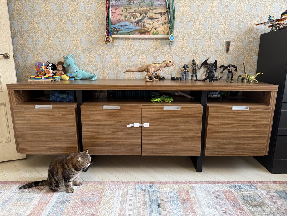 Продам тумбу под TV