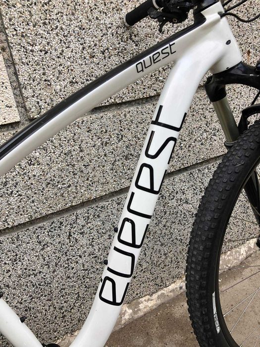 Everest - USA - 29 - Carbon