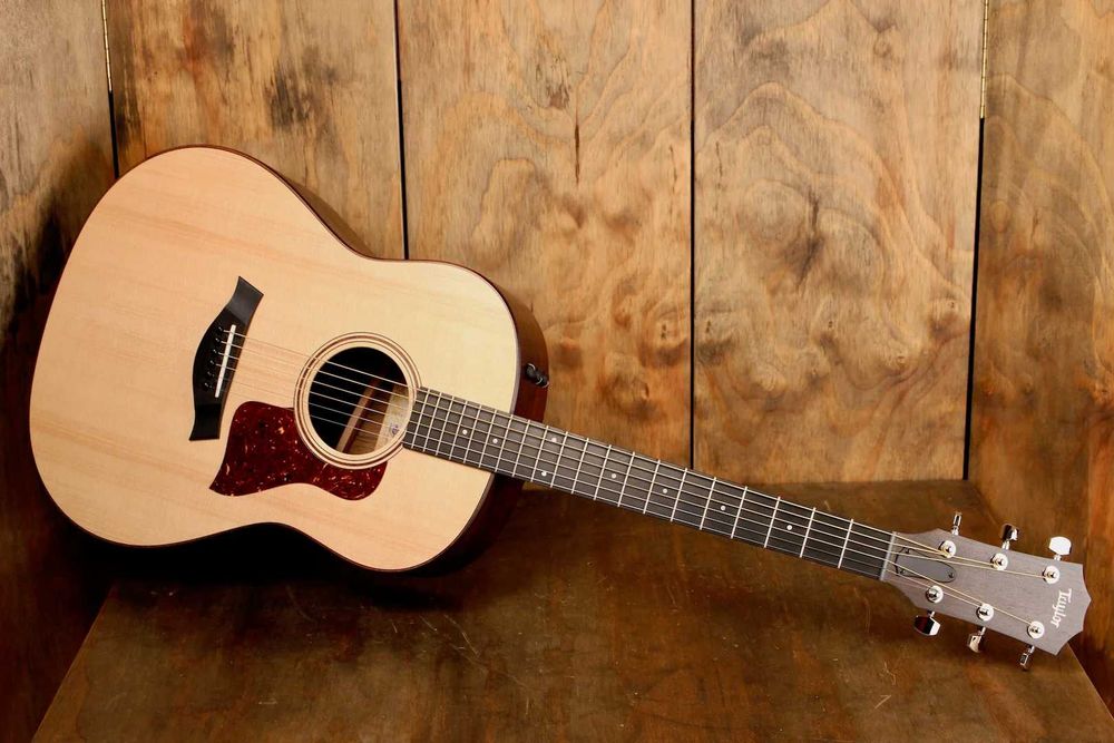 Chitara electro acustica Taylor American Dream 17 AD17e Grand Pacific - Solid Wood Guitar - Made in El Cajon, California, The United States of America