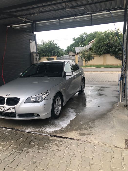 BMW 520i, e60  c
