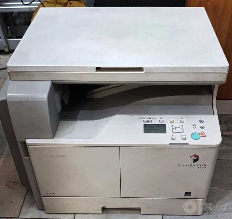 Принтер L1800, в хорошем состоянии и Canon