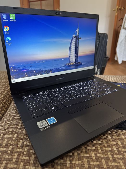 Asus Expertbook B1