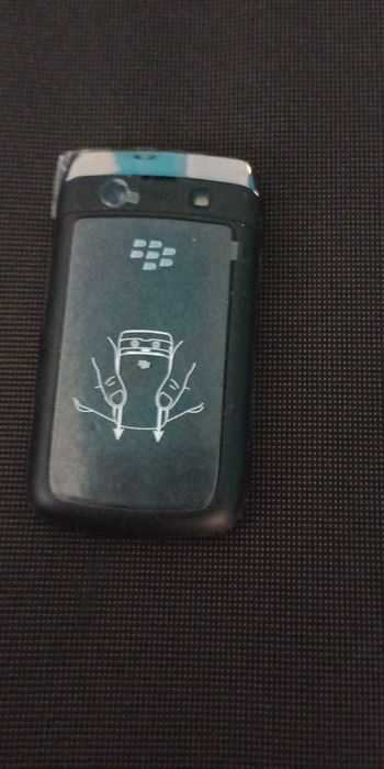 Vand Blacberry 9700 impecabil. ca NOU